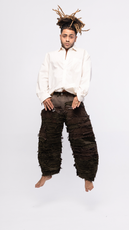 DESTROYED PANTS (BROWN)