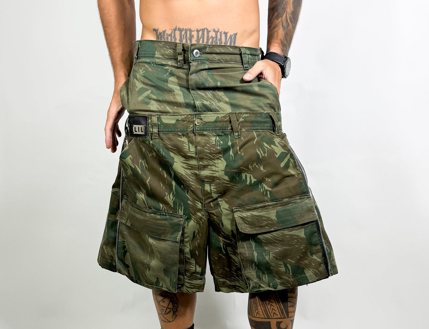 DOUBLE CAMO ZIPPO SHORTS