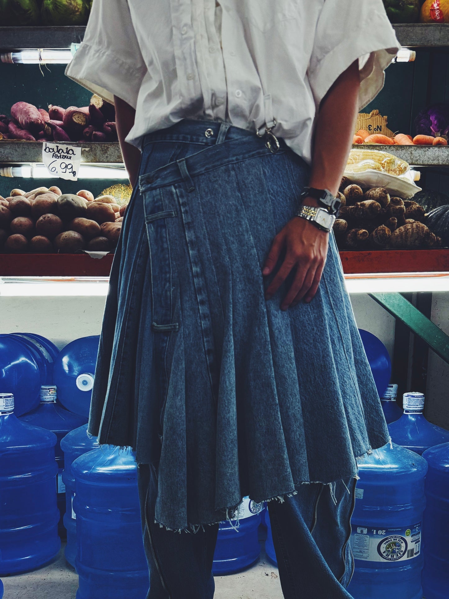 Denim assimetrical skirt