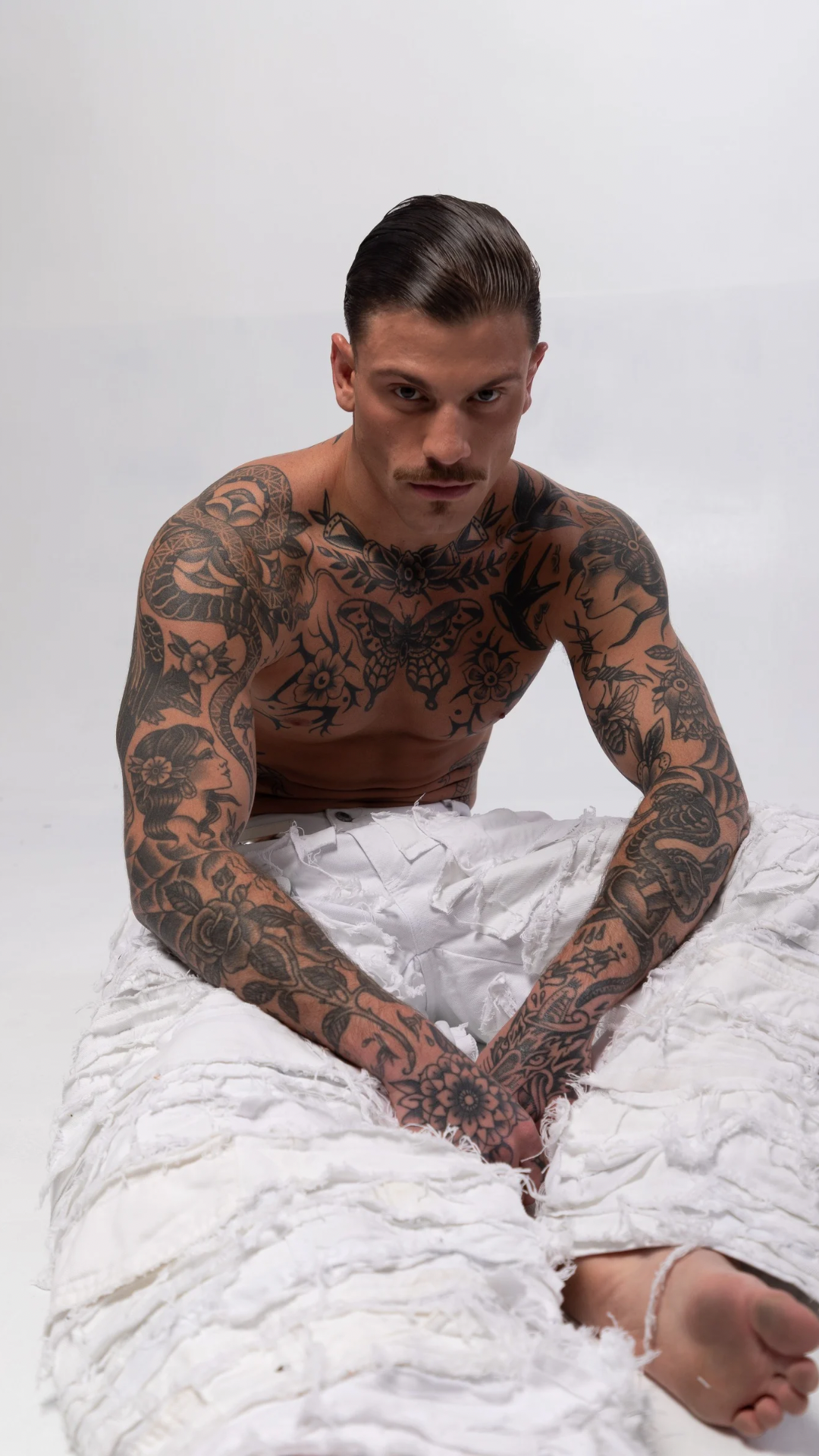DESTROYED PANTS (WHITE)
