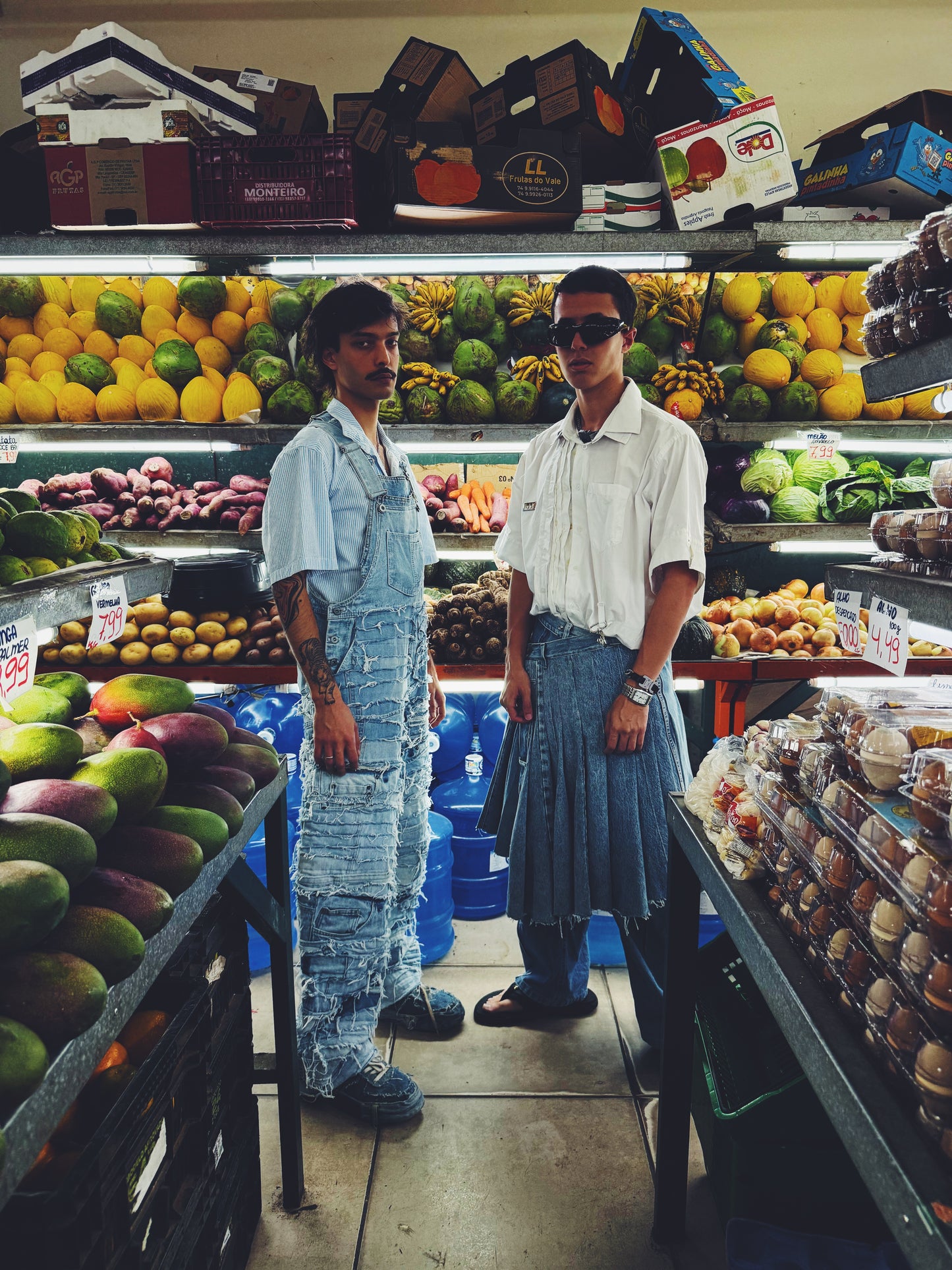 Denim assimetrical skirt