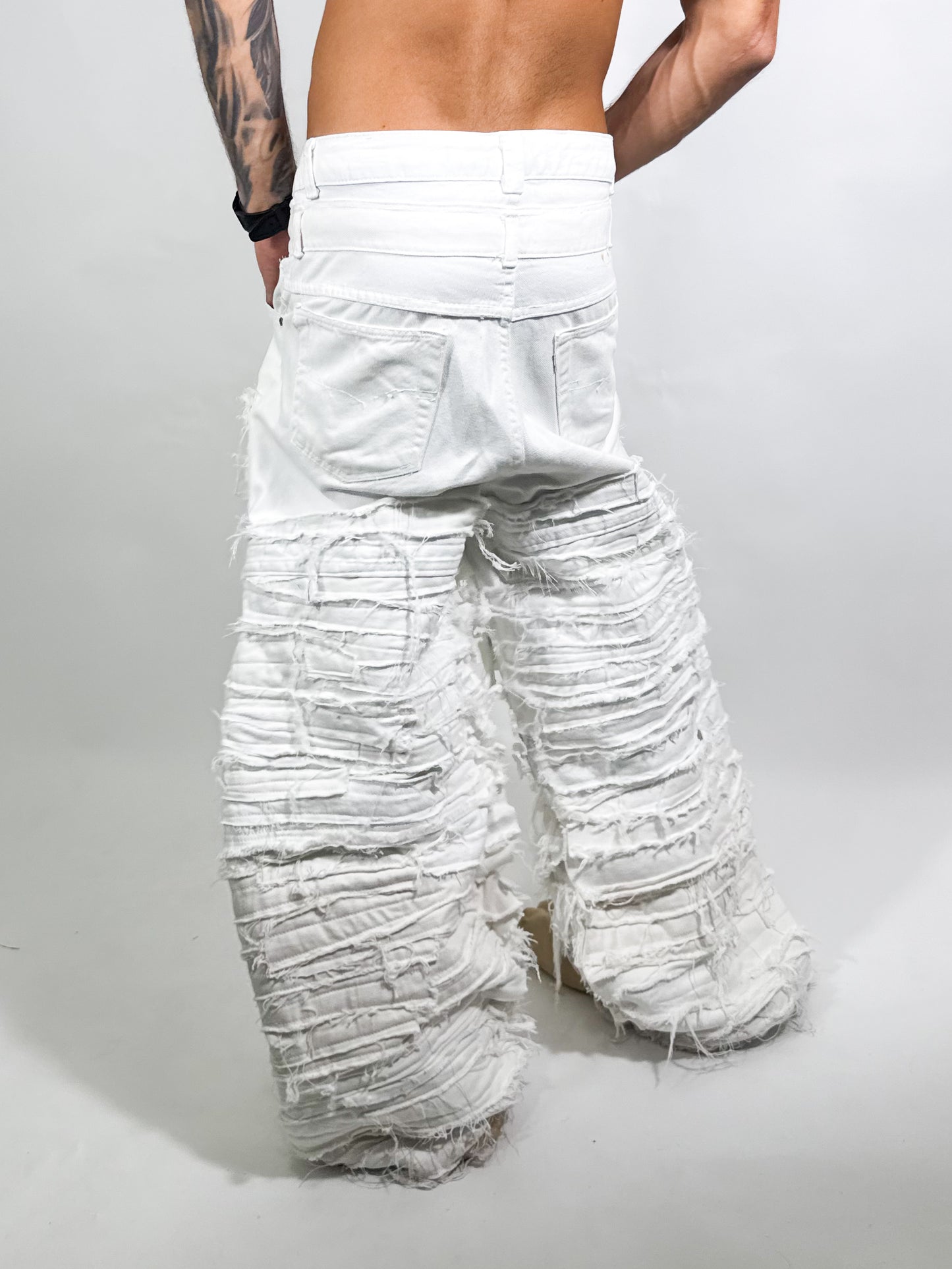 DOUBLE DESTROYED PANTS (white)
