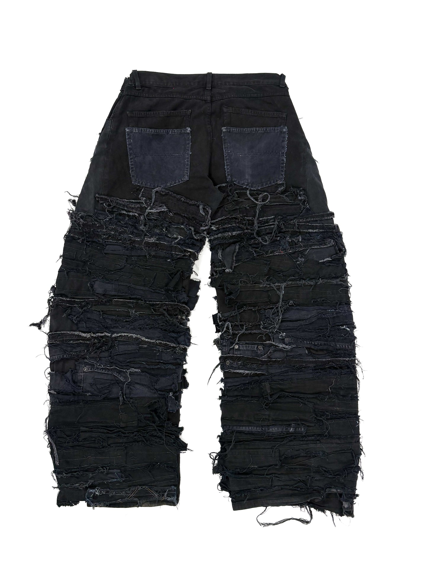 DESTROYED BLACK PANTS