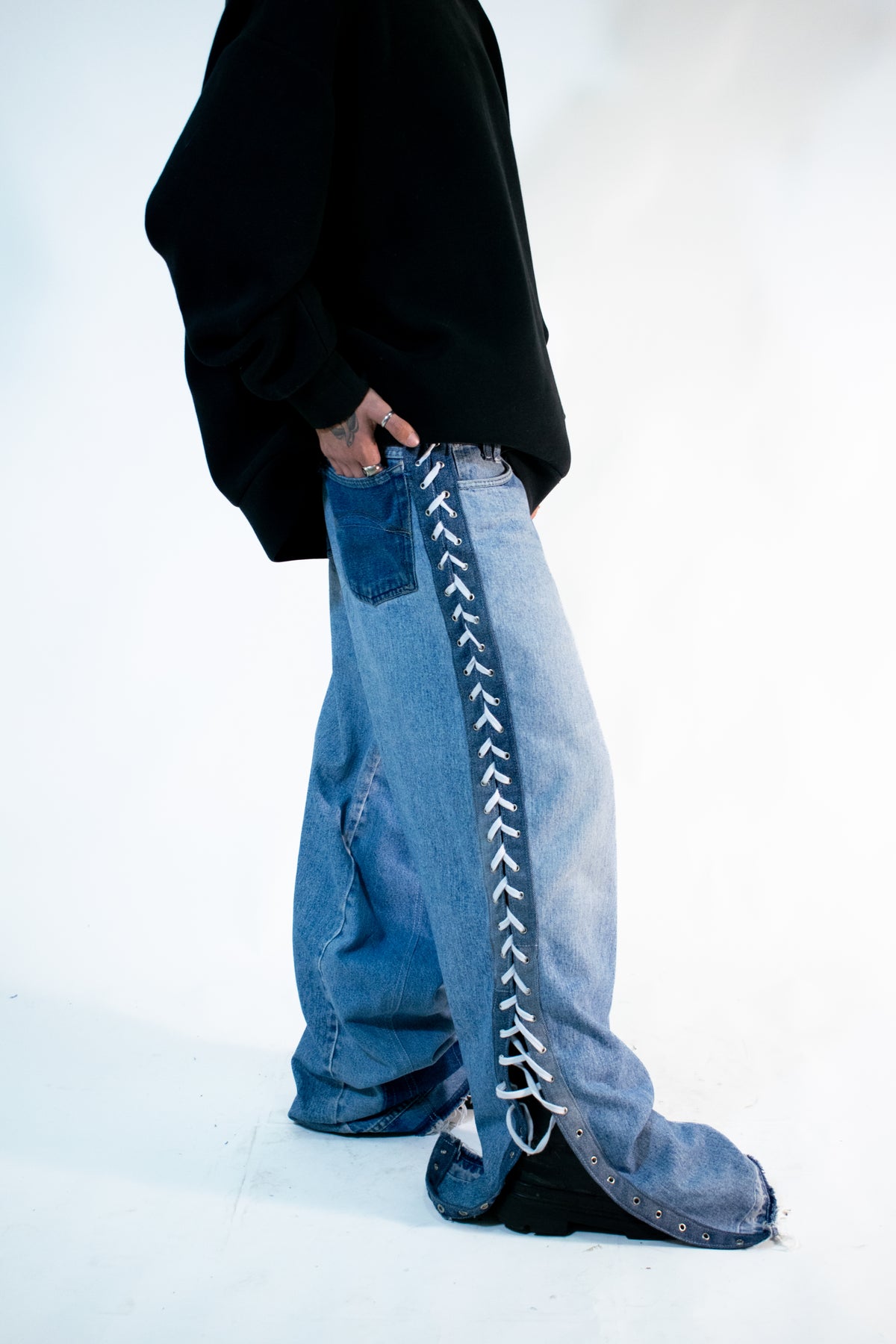 NO WAIST ! LACED PANTS