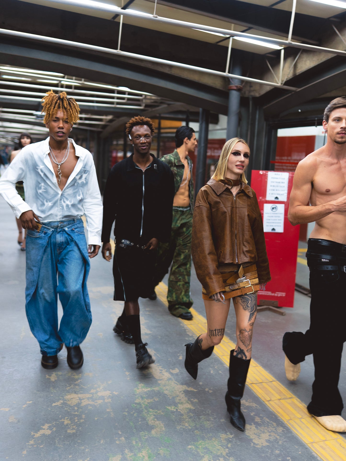 BELT SKIRT (brown leather)